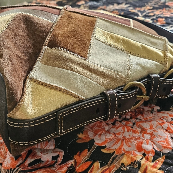 Coach patchwork hobo with turnlock 10974 from 2007 - Picture 8 of 12